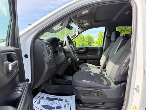 Used 2024 GMC Sierra 1500 Pro w/ Convenience Package AWD/4WD image 19