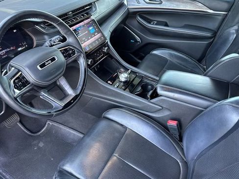 Used 2021 Jeep Grand Cherokee L Overland w/ Advanced Protech Group III AWD/4WD image 12