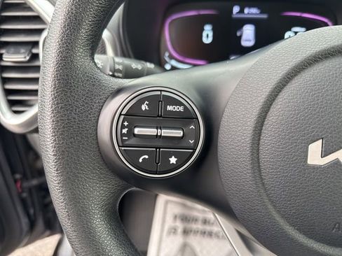 Used 2023 Kia Soul LX w/ Option Group 015 image 27