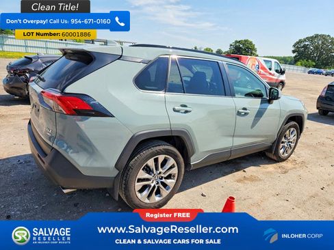 Used 2019 Toyota RAV4 XLE Premium w/ Carpet Mat Package AWD/4WD image 4