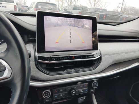 Certified 2022 Jeep Compass Latitude w/ Convenience Group image 16