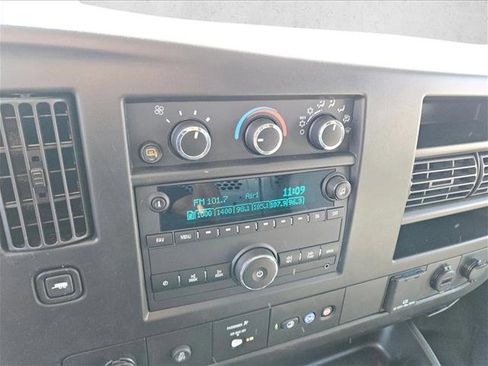 Used 2023 GMC Savana 2500 w/ Driver Convenience Package image 16