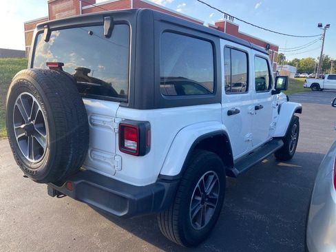 Used 2023 Jeep Wrangler Unlimited Sahara AWD/4WD image 6