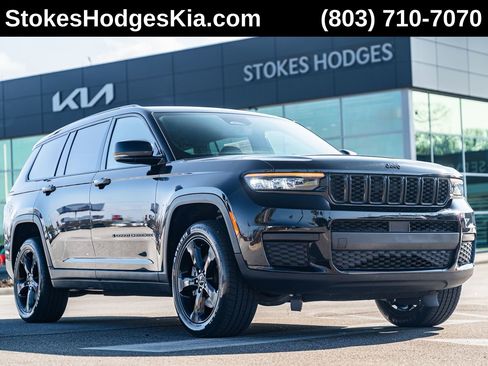 Used 2023 Jeep Grand Cherokee L Laredo image 1