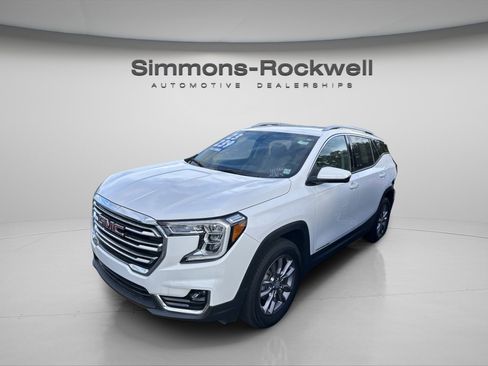 Used 2023 GMC Terrain SLT image 4