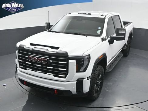 Used 2025 GMC Sierra 2500 AT4 AWD/4WD image 11