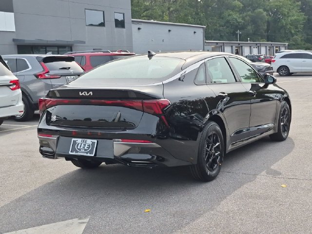 New 2027 Kia K5 LXS FWD image 3