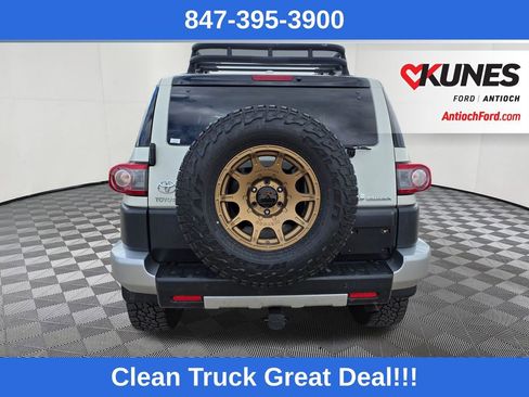 Used 2014 Toyota FJ Cruiser 4WD w/ Upgrade Package image 6