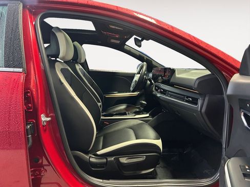 Used 2025 Kia K4 GT-Line Turbo image 10