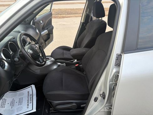 Used 2013 Nissan Juke SV image 28