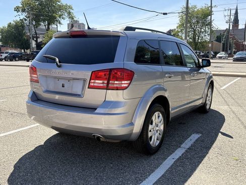 Used 2017 Dodge Journey SE FWD image 29