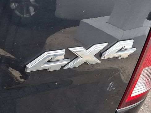 Used 2019 RAM 1500 Express w/ Express Value Package AWD/4WD image 10