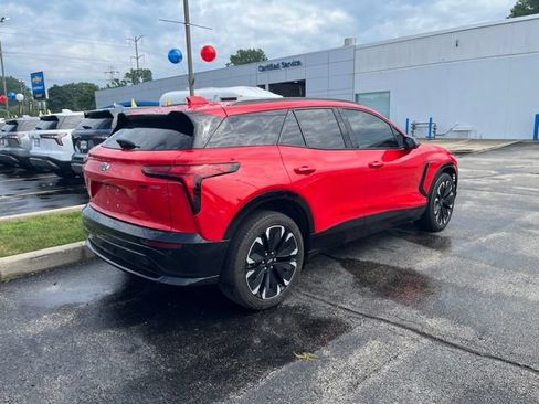 Used 2024 Chevrolet Blazer EV RS AWD/4WD image 3