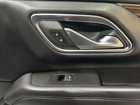 Used 2022 Chevrolet Tahoe High Country image 12