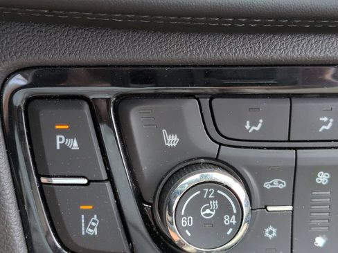 Used 2019 Buick Encore Essence w/ Safety Package II FWD image 24