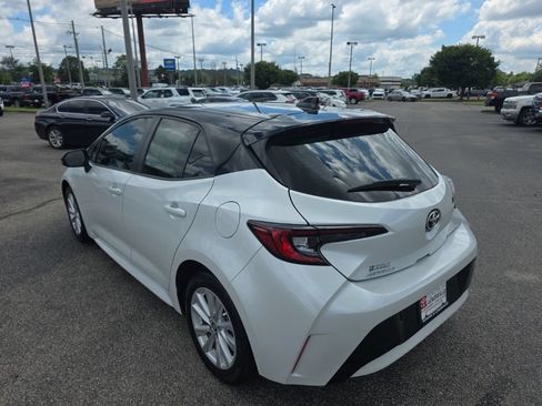 Used 2024 Toyota Corolla SE FWD image 6