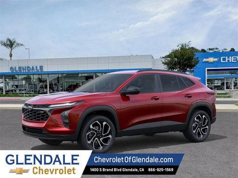 New 2026 Chevrolet Trax RS w/ Driver Confidence Package image 2