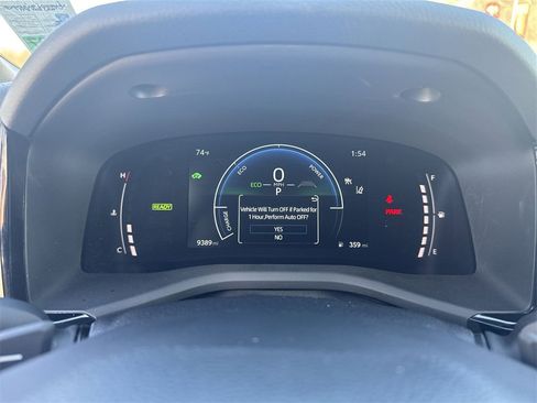 Used 2025 Toyota Camry SE image 21