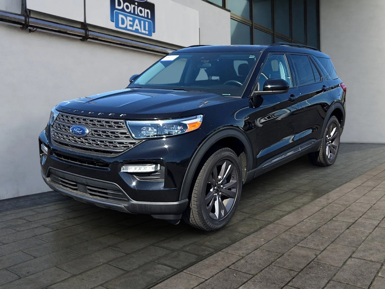 Certified 2023 Ford Explorer XLT w/ Equipment Group 202A AWD/4WD image 7