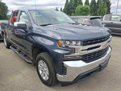 Used 2021 Chevrolet Silverado 1500 LT w/ Convenience Package II AWD/4WD image 2