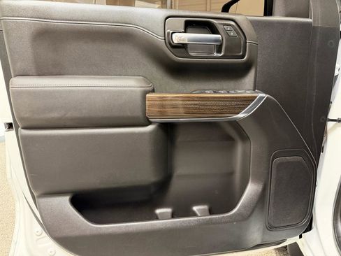 Used 2021 Chevrolet Silverado 1500 RST w/ Z71 Off-Road Package image 12