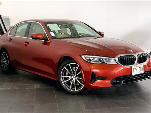 Used 2020 BMW 330i Sedan w/ Convenience Package RWD image 2