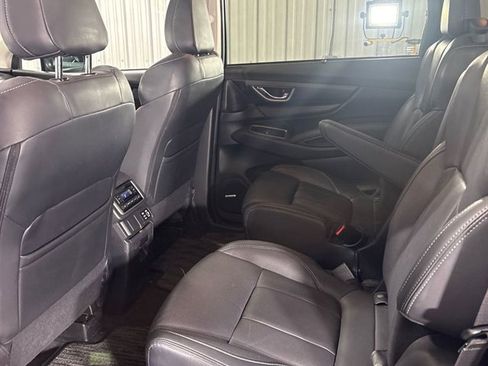 Used 2024 Subaru Ascent Limited w/ Technology Package AWD/4WD image 16