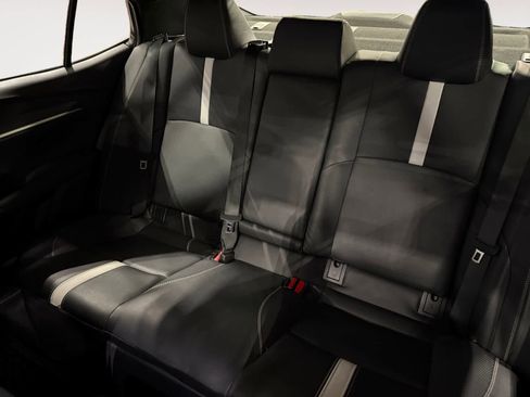 Used 2025 Toyota Camry SE image 14