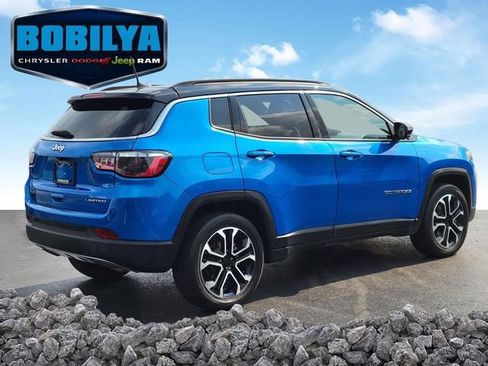 Used 2023 Jeep Compass Limited AWD/4WD image 3