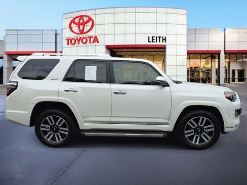 Used 2020 Toyota 4Runner Limited image 4