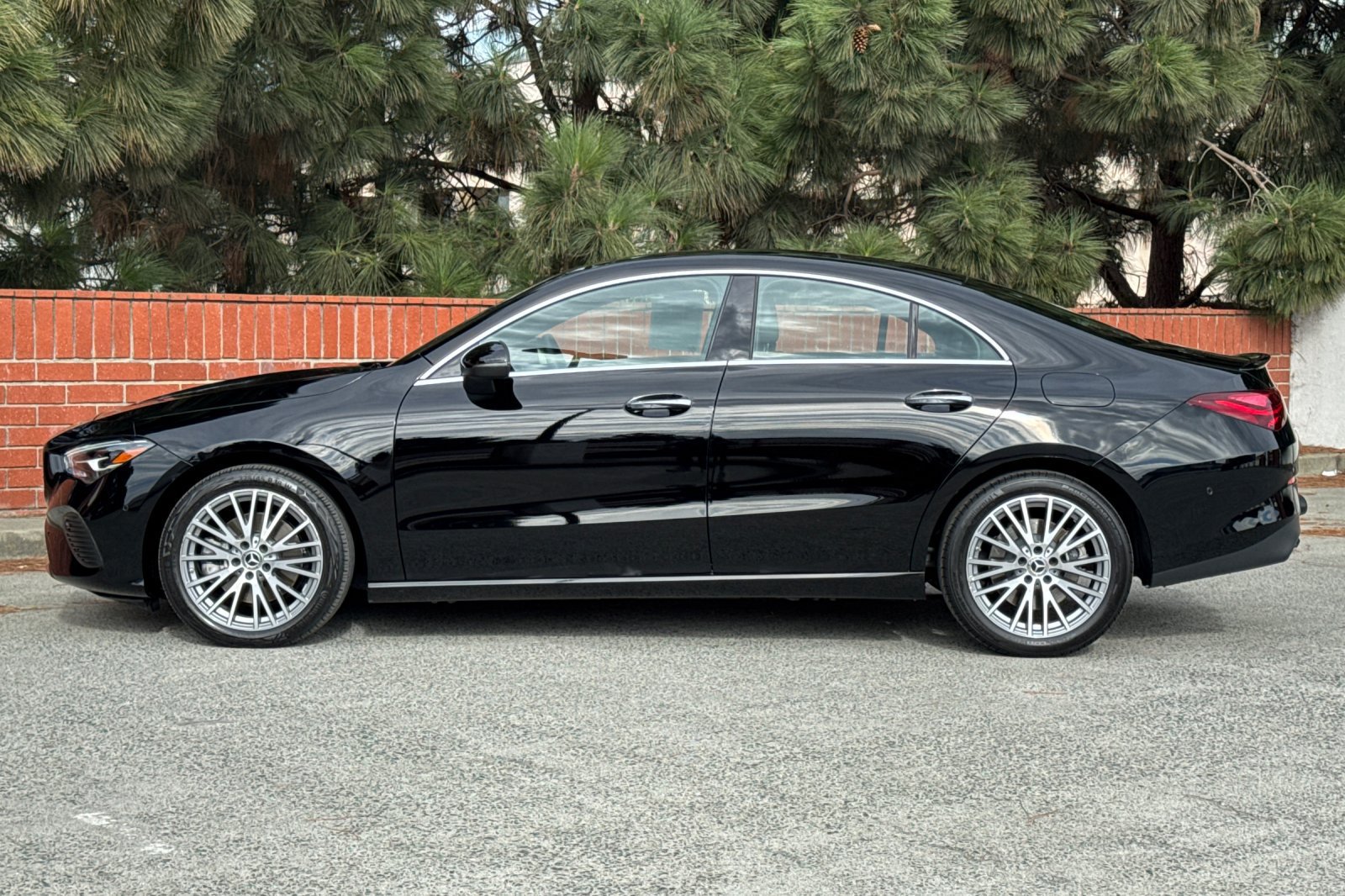 Certified 2024 Mercedes-Benz CLA 250 4MATIC image 7