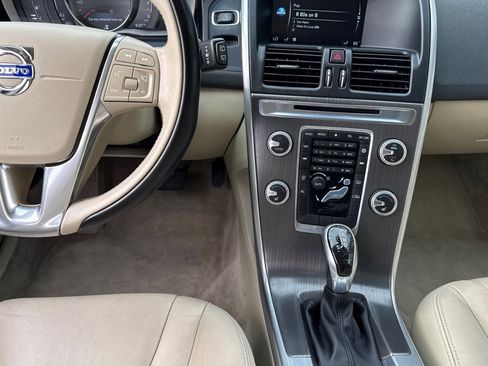 Used 2016 Volvo XC60 T5 Premier image 28