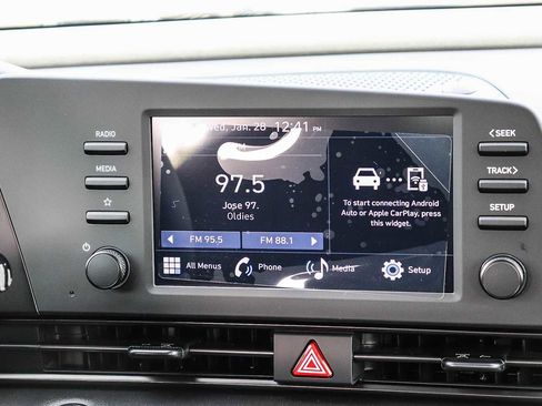 New 2025 Hyundai Elantra Sport image 16