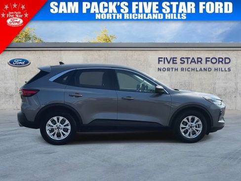 Used 2024 Ford Escape Active FWD image 10