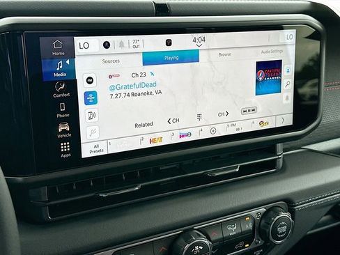 Used 2025 Jeep Gladiator Rubicon image 9