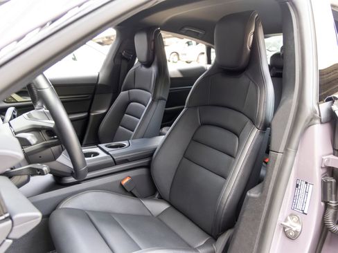 Used 2025 Porsche Taycan RWD image 5