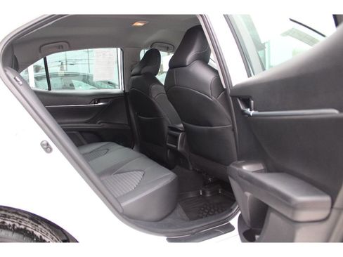 Used 2023 Toyota Camry SE image 28