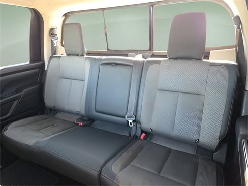Used 2019 Nissan Titan S image 13