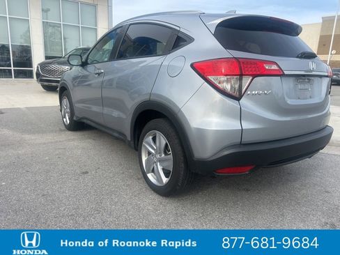 Used 2019 Honda HR-V EX image 2