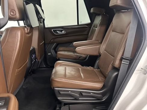 Used 2021 Chevrolet Tahoe High Country w/ Premium Package AWD/4WD image 27
