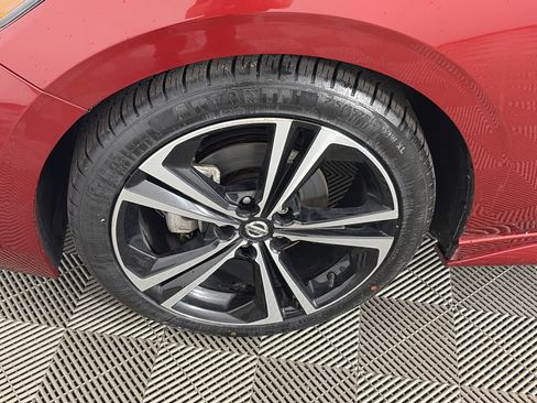 Used 2023 Nissan Sentra SR FWD image 13