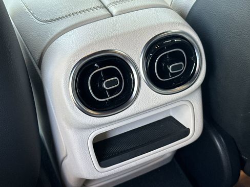 Certified 2025 Mercedes-Benz GLC 300 image 14