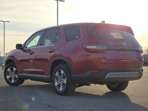 Used 2025 Honda Pilot EX-L image 13