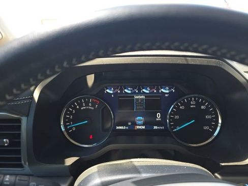 Used 2022 Ford Expedition XLT RWD image 12