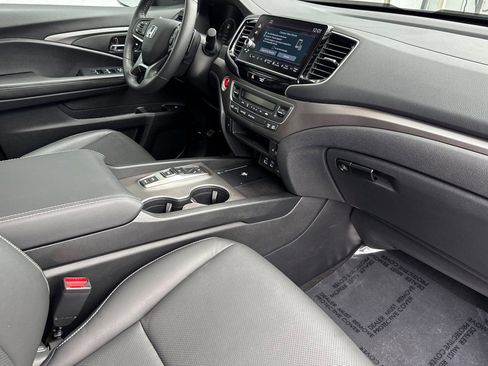 Used 2025 Honda Ridgeline RTL image 32