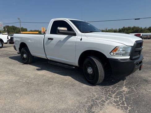 Used 2018 RAM 2500 Tradesman w/ Power & Remote Entry Group image 9