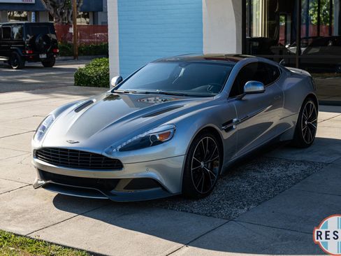 Used 2014 Aston Martin Vanquish Coupe RWD image 16