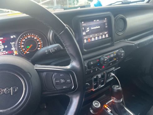 Used 2021 Jeep Wrangler Unlimited Sport image 9