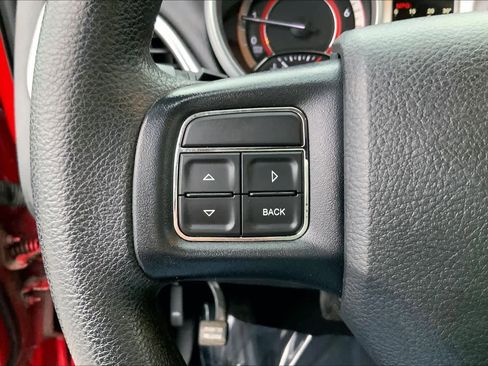 Used 2018 Dodge Journey SE image 21