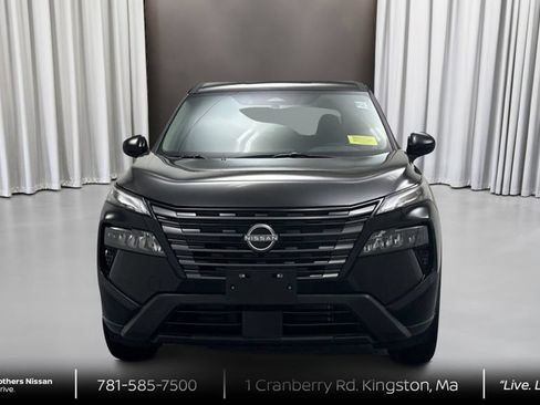 New 2026 Nissan Rogue SV AWD/4WD image 2